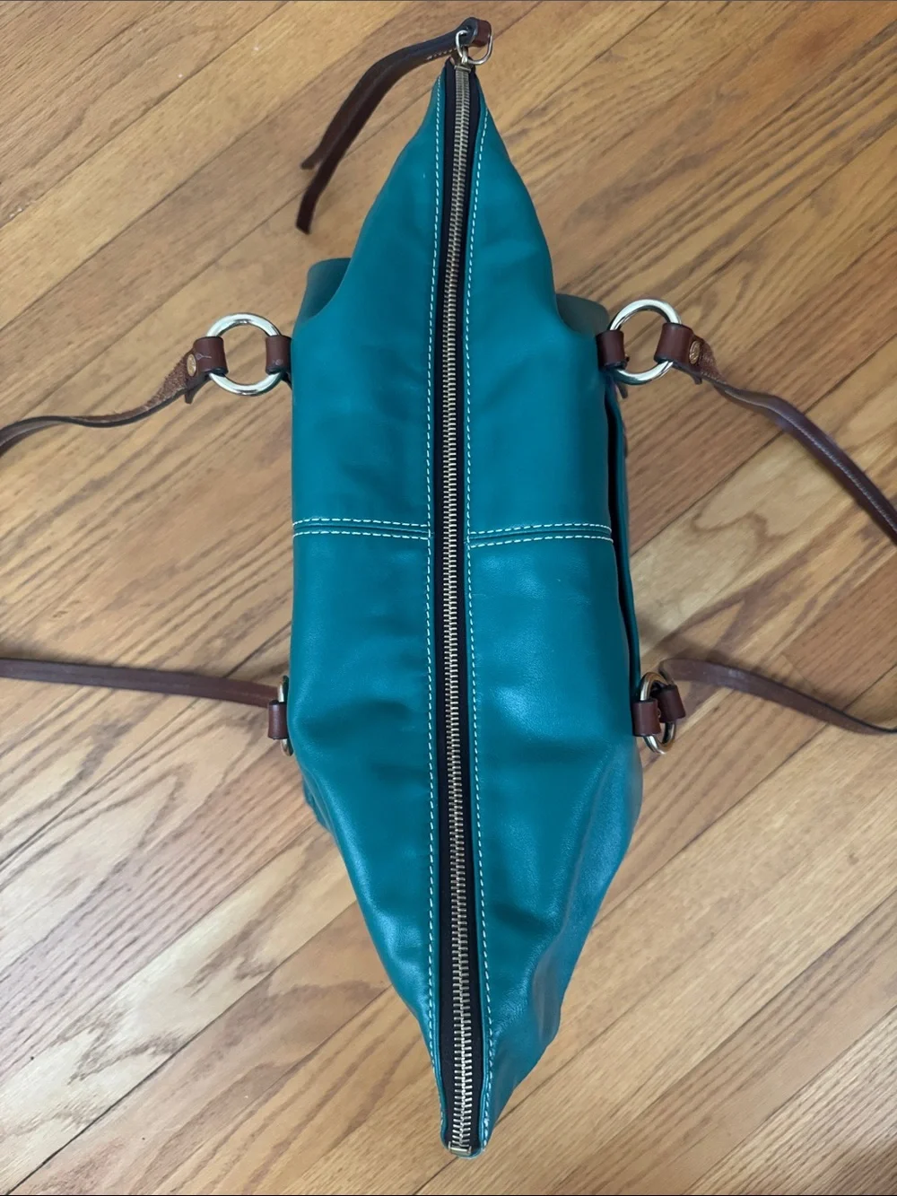 Dooney & Bourke Wayfarer Tilly Tote Green Smooth Leather Shoulder Bag